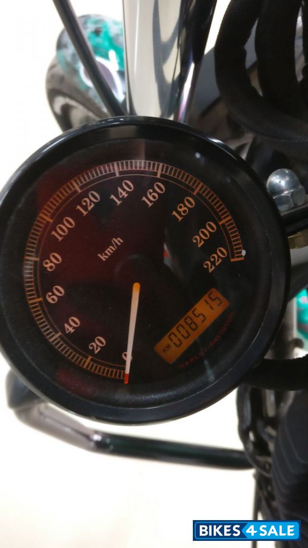 Amber Colour Harley Davidson Iron 883