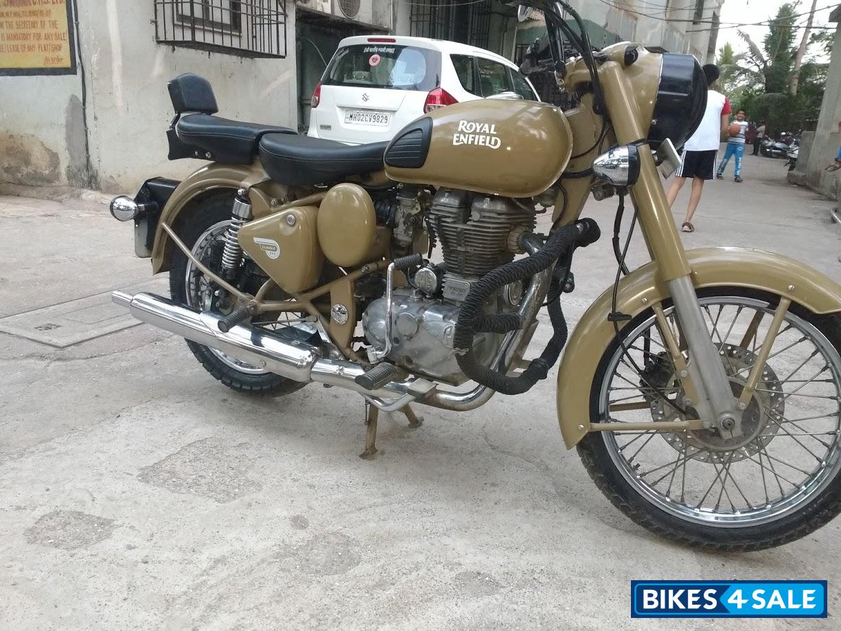 Desert Royal Enfield Classic Desert Storm