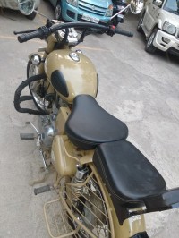 Desert Royal Enfield Classic Desert Storm