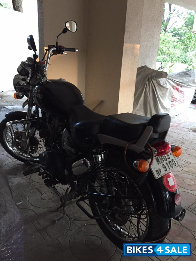 Jet Black Royal Enfield Thunderbird 350