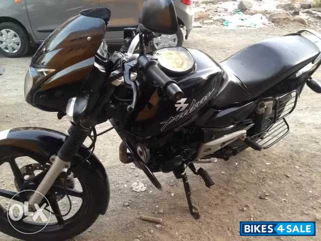 Black Bajaj Pulsar 180 DTSi