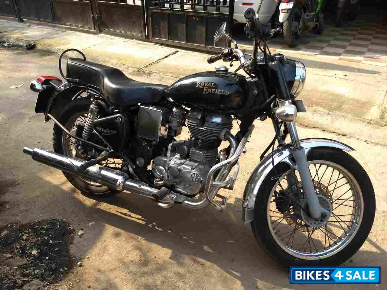 Magic Black Royal Enfield Bullet Electra Twinspark