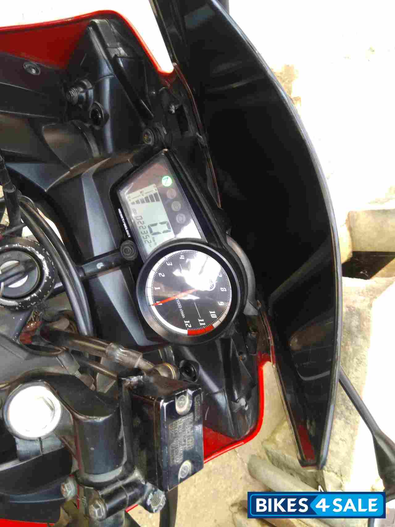 Black N Red Yamaha YZF R15 V2