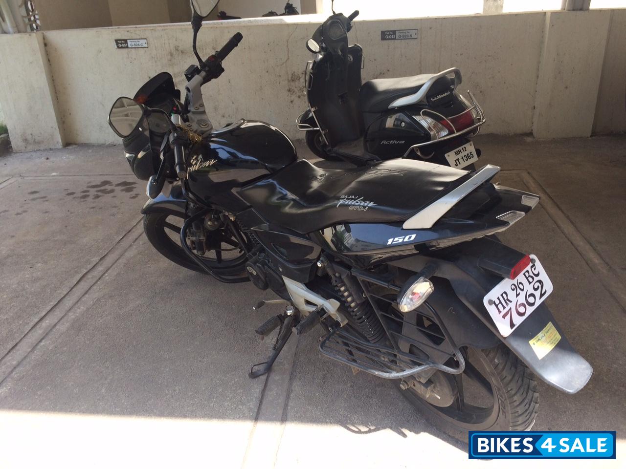 Black Bajaj Pulsar 150 DTSi