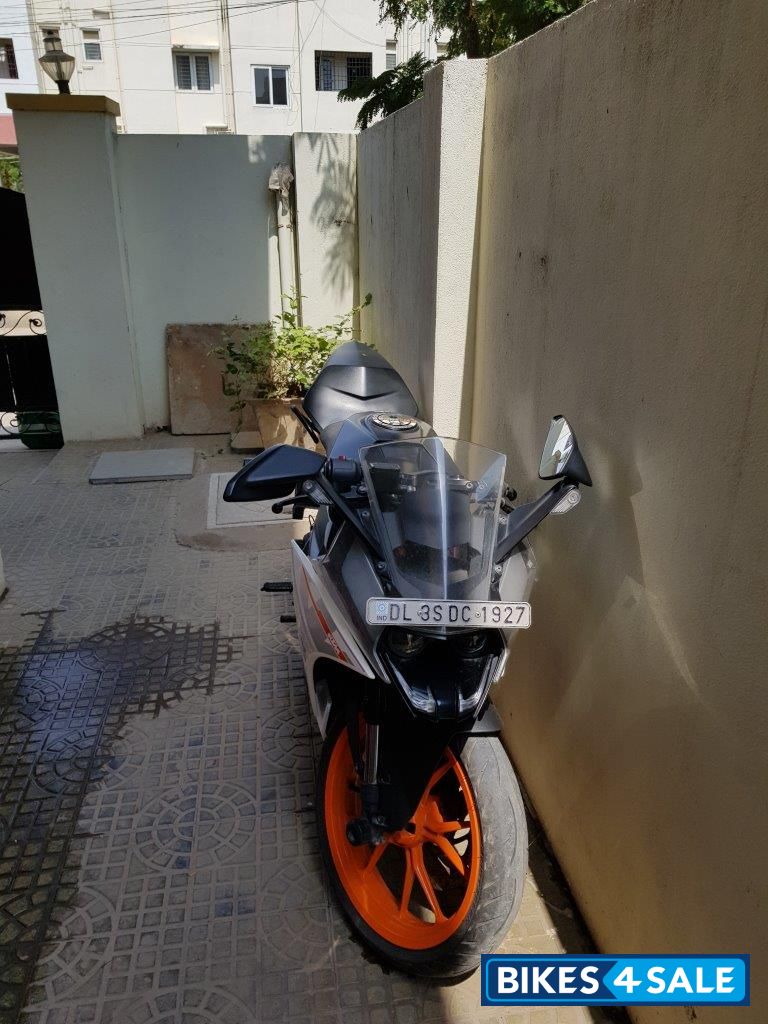 Black And Orange KTM RC 390