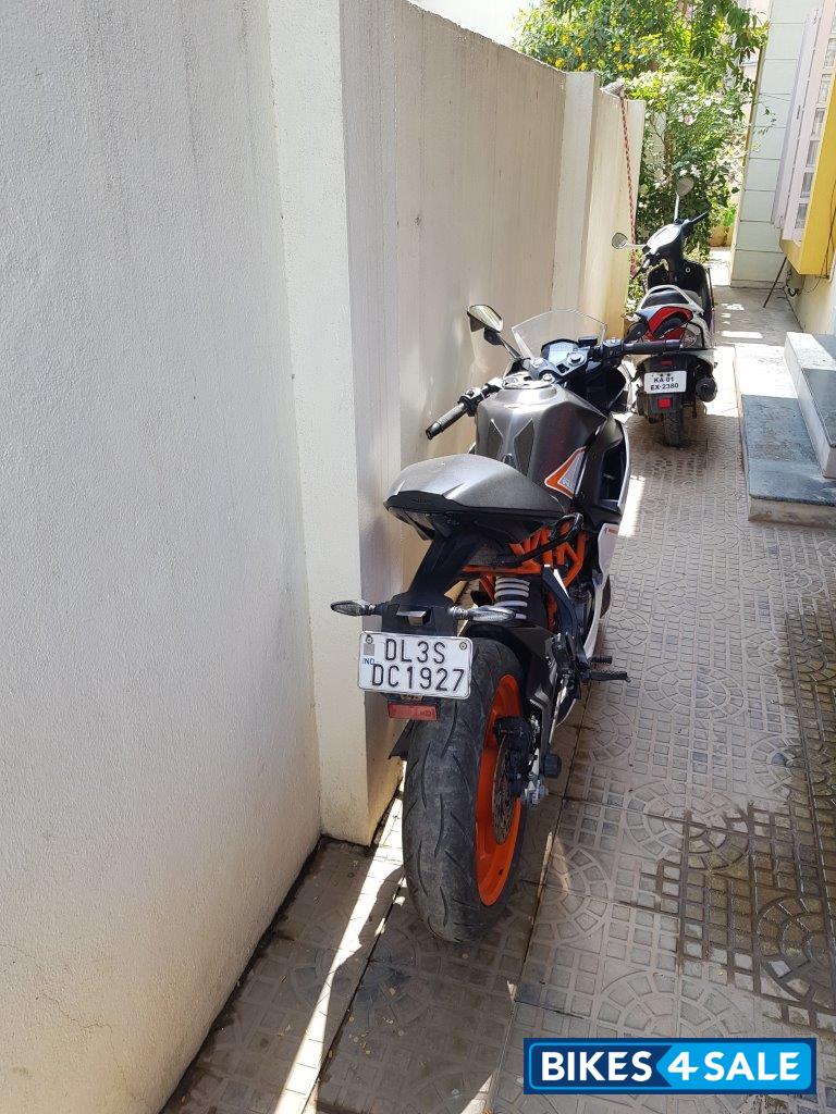 Black And Orange KTM RC 390