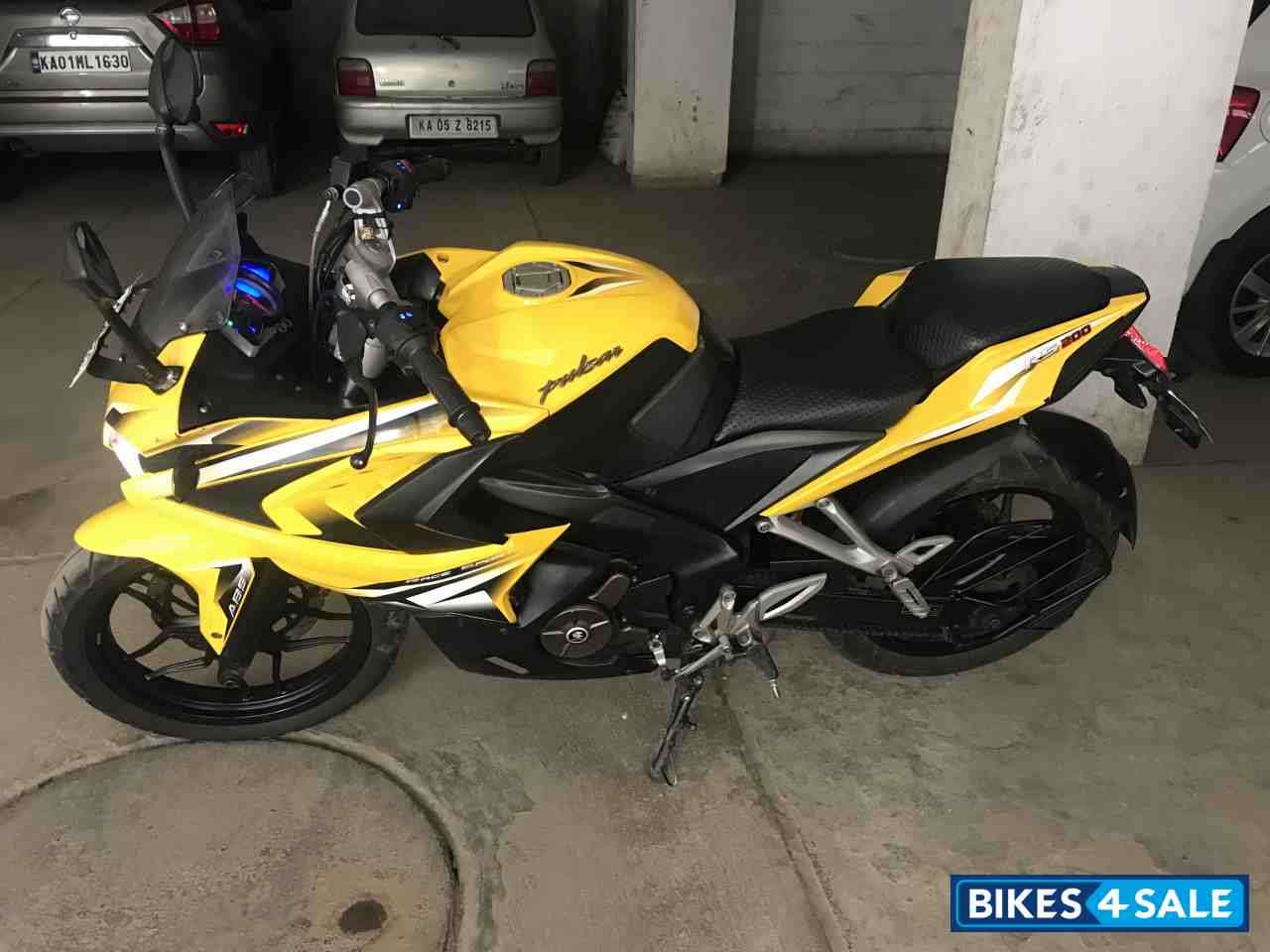 Yellow Bajaj Pulsar RS 200 ABS