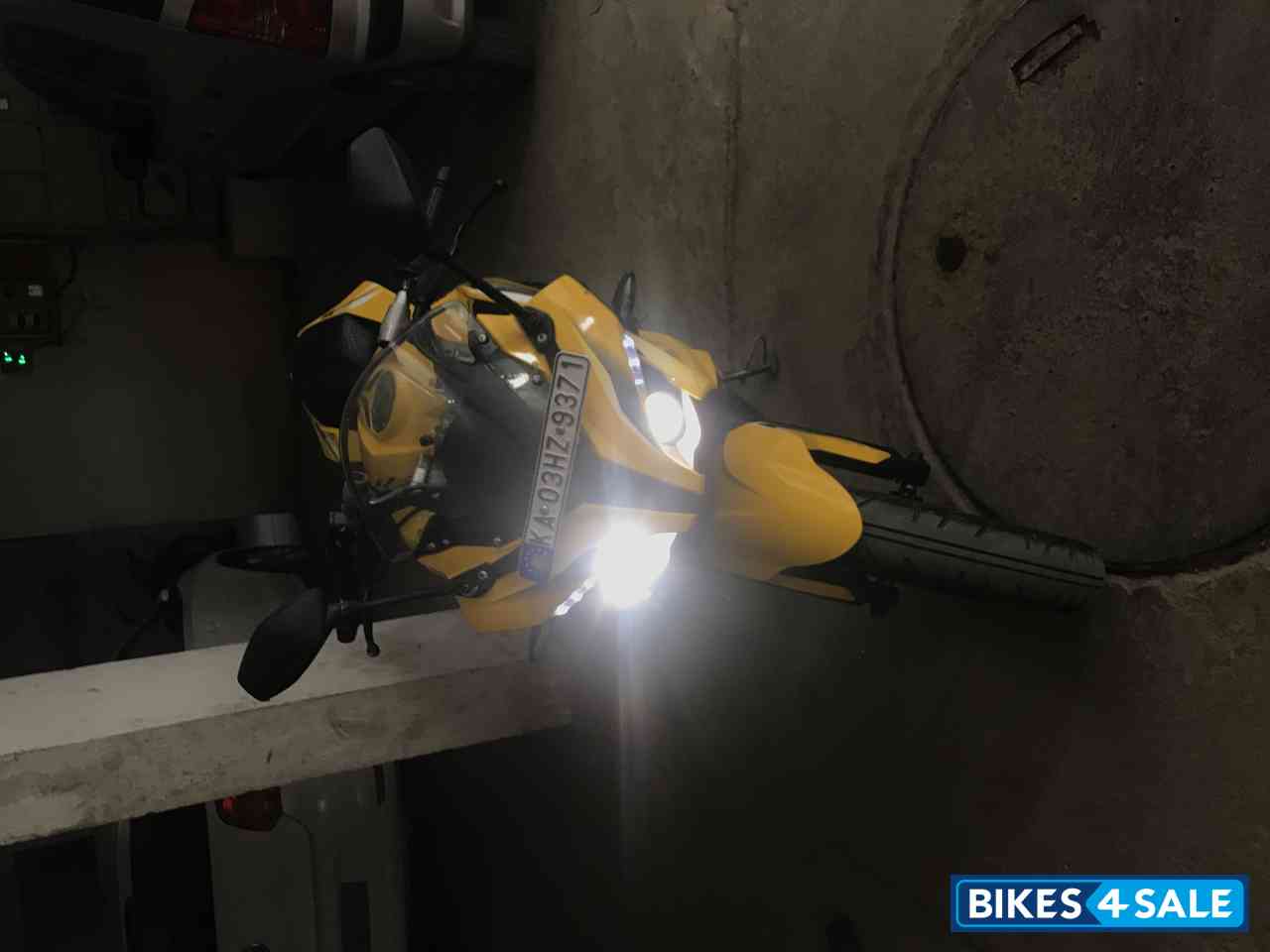 Yellow Bajaj Pulsar RS 200 ABS