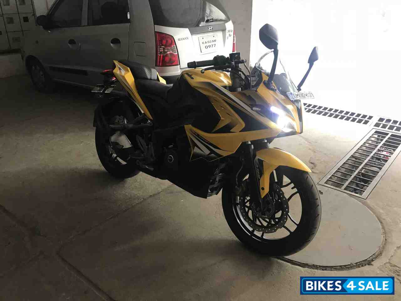 Yellow Bajaj Pulsar RS 200 ABS