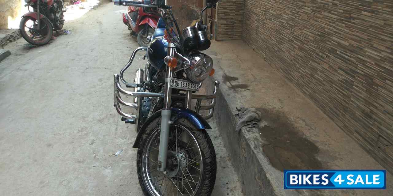 Blue Royal Enfield Thunderbird TwinSpark 350