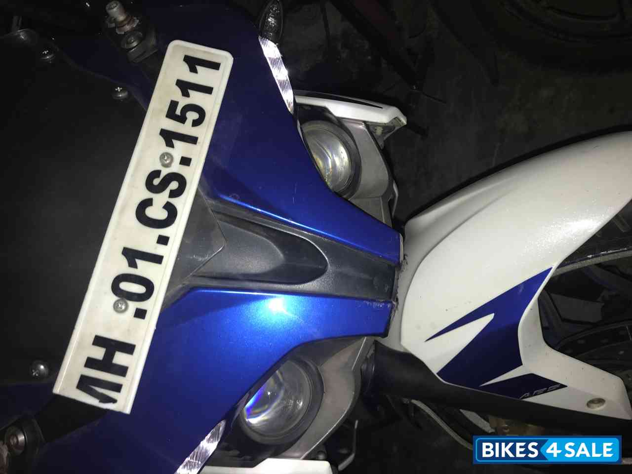 Blue And White Bajaj Pulsar RS 200 ABS Blue And White Bajaj Pulsar RS 200 ABS