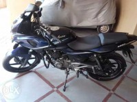 Royal Blue Bajaj Pulsar 220F