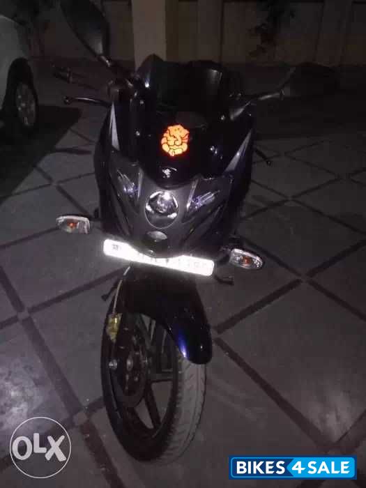 Royal Blue Bajaj Pulsar 220F