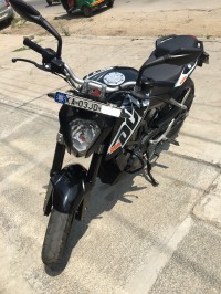 Black KTM Duke 200