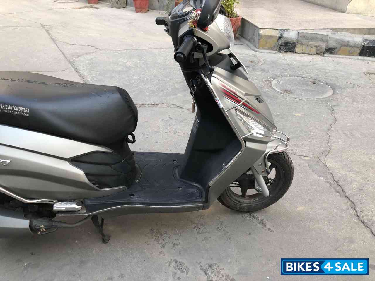 Matte Grey Hero Maestro Edge