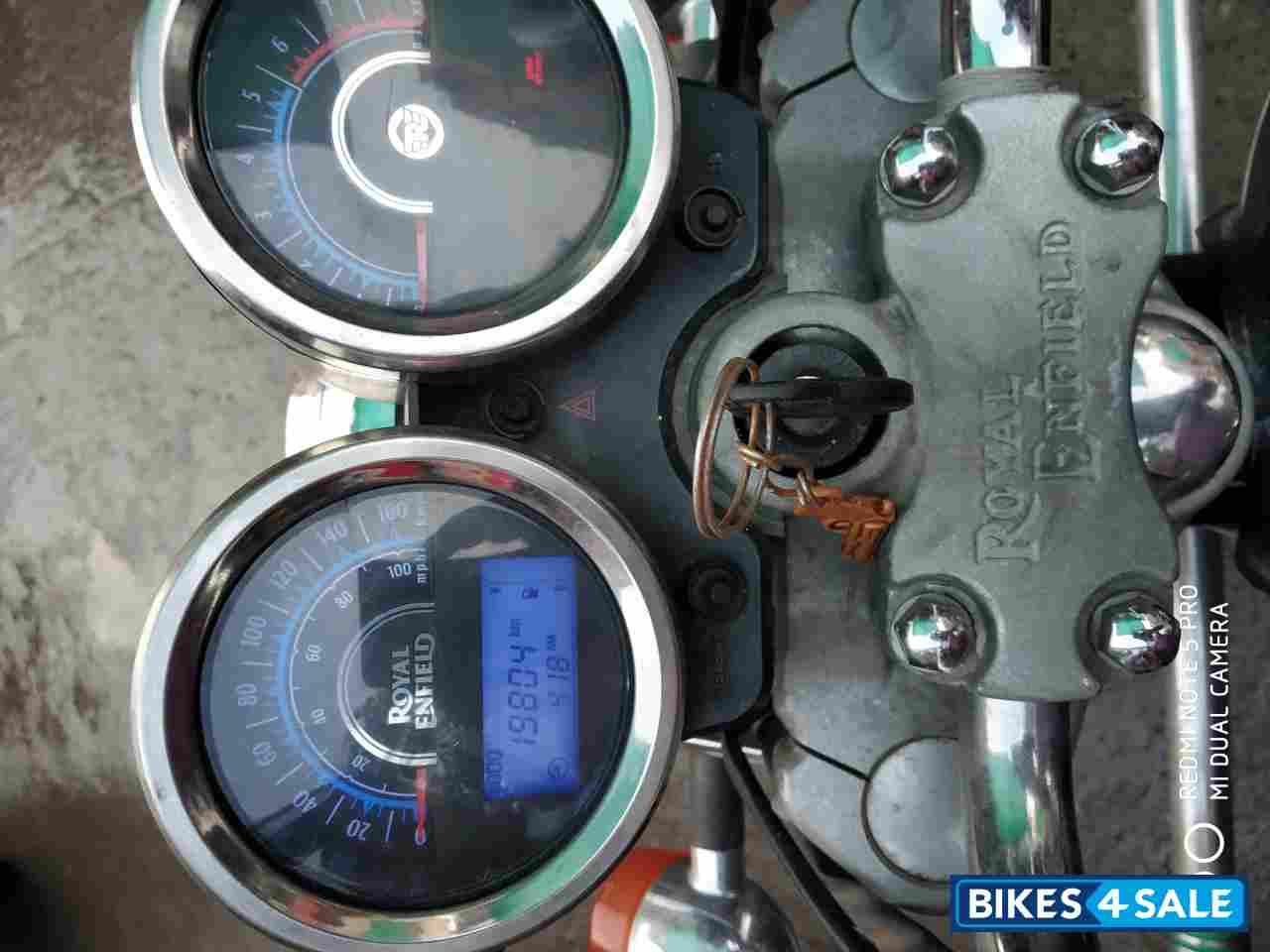 Black Royal Enfield Thunderbird 350