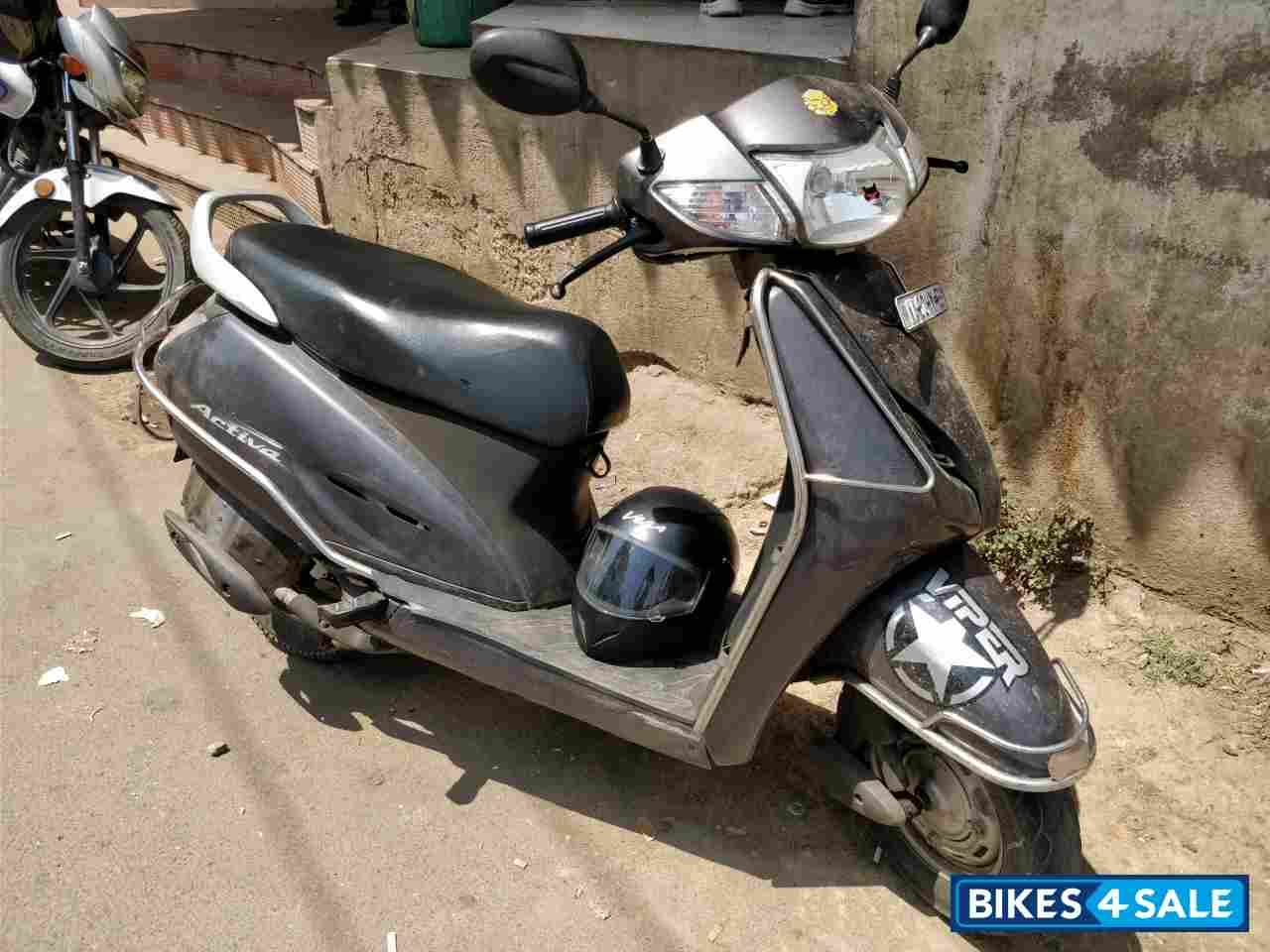 Grey Honda Activa