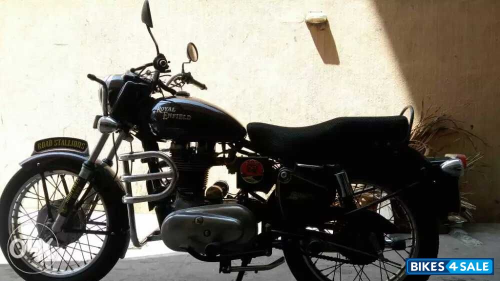 Wine Red Royal Enfield Bullet Standard 350