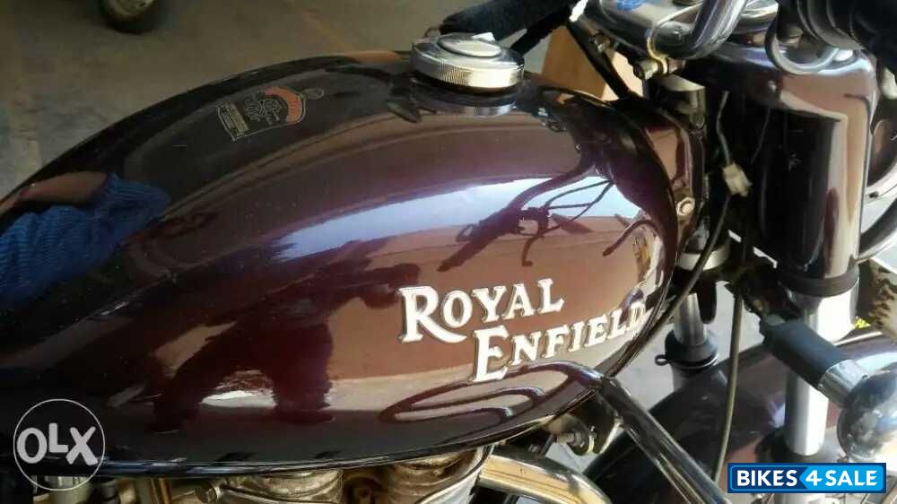 Wine Red Royal Enfield Bullet Standard 350