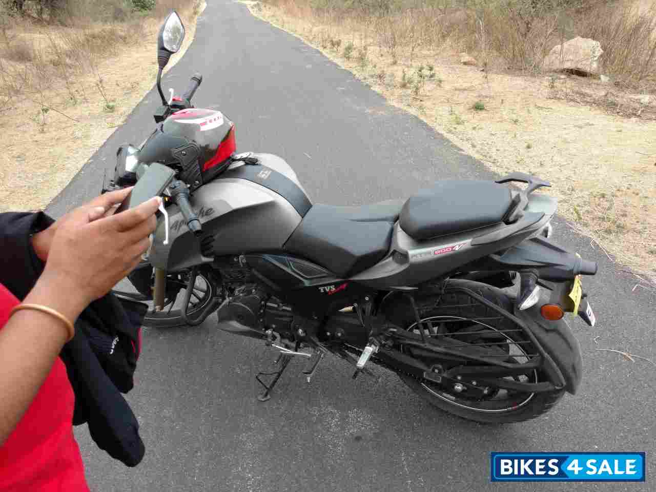 Titanium Grey TVS Apache RTR 200 4V