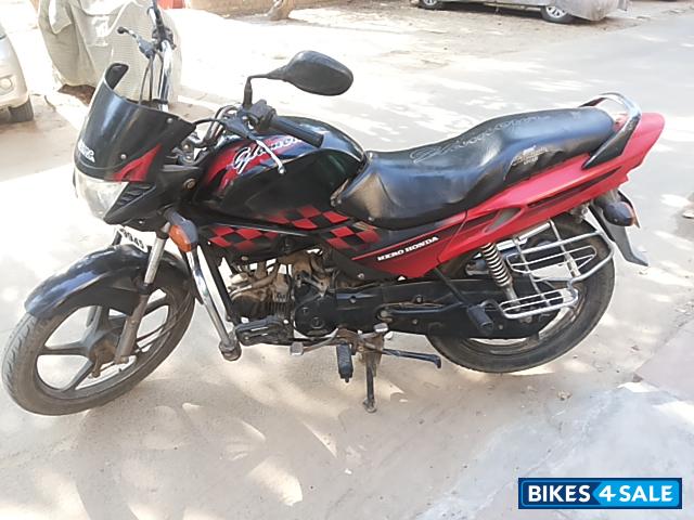 Black Hero Glamour 125