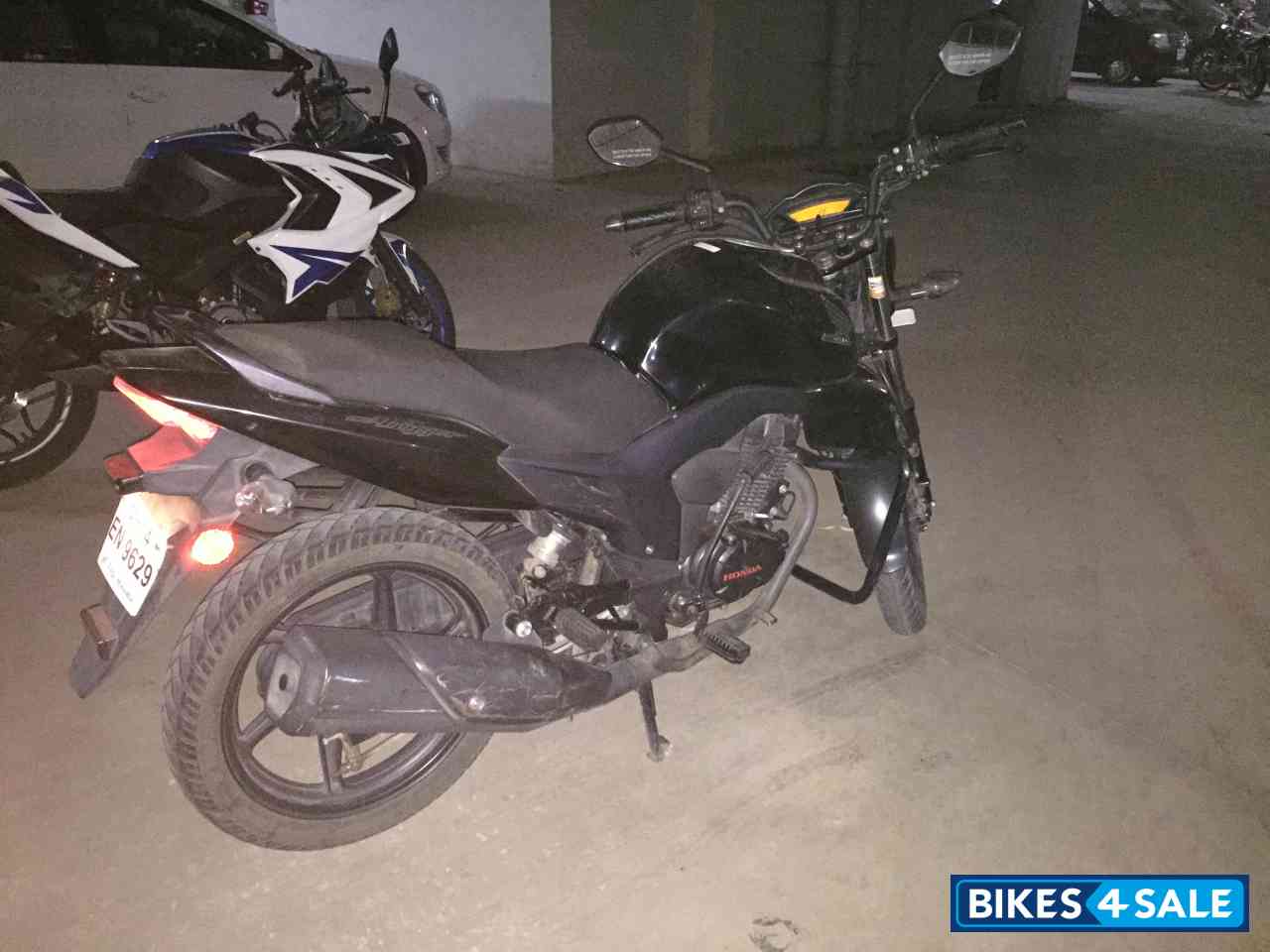 Black Honda CB Trigger Black Honda CB Trigger