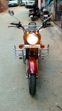 Chestnut Royal Enfield Classic 350
