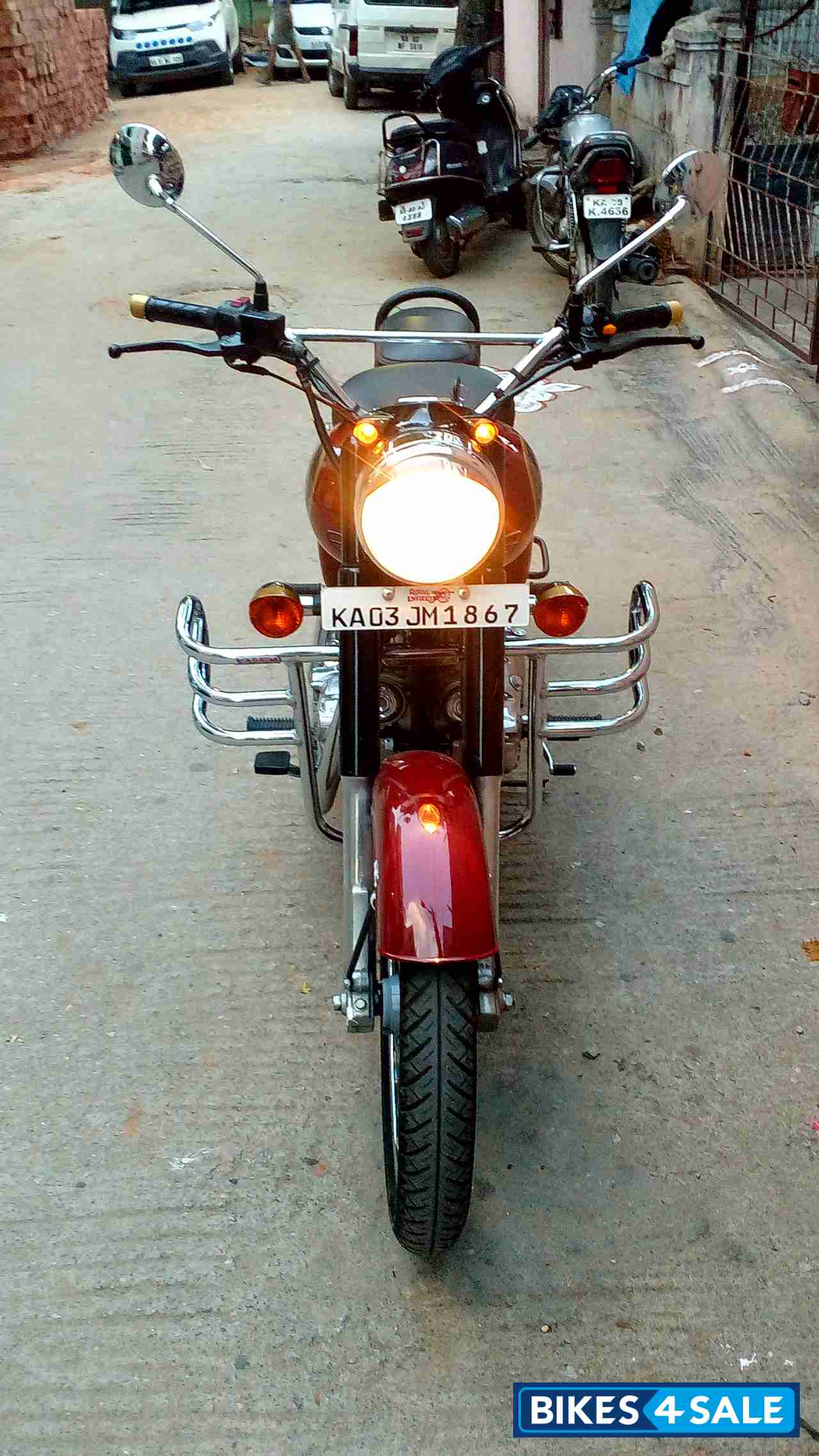 Chestnut Royal Enfield Classic 350