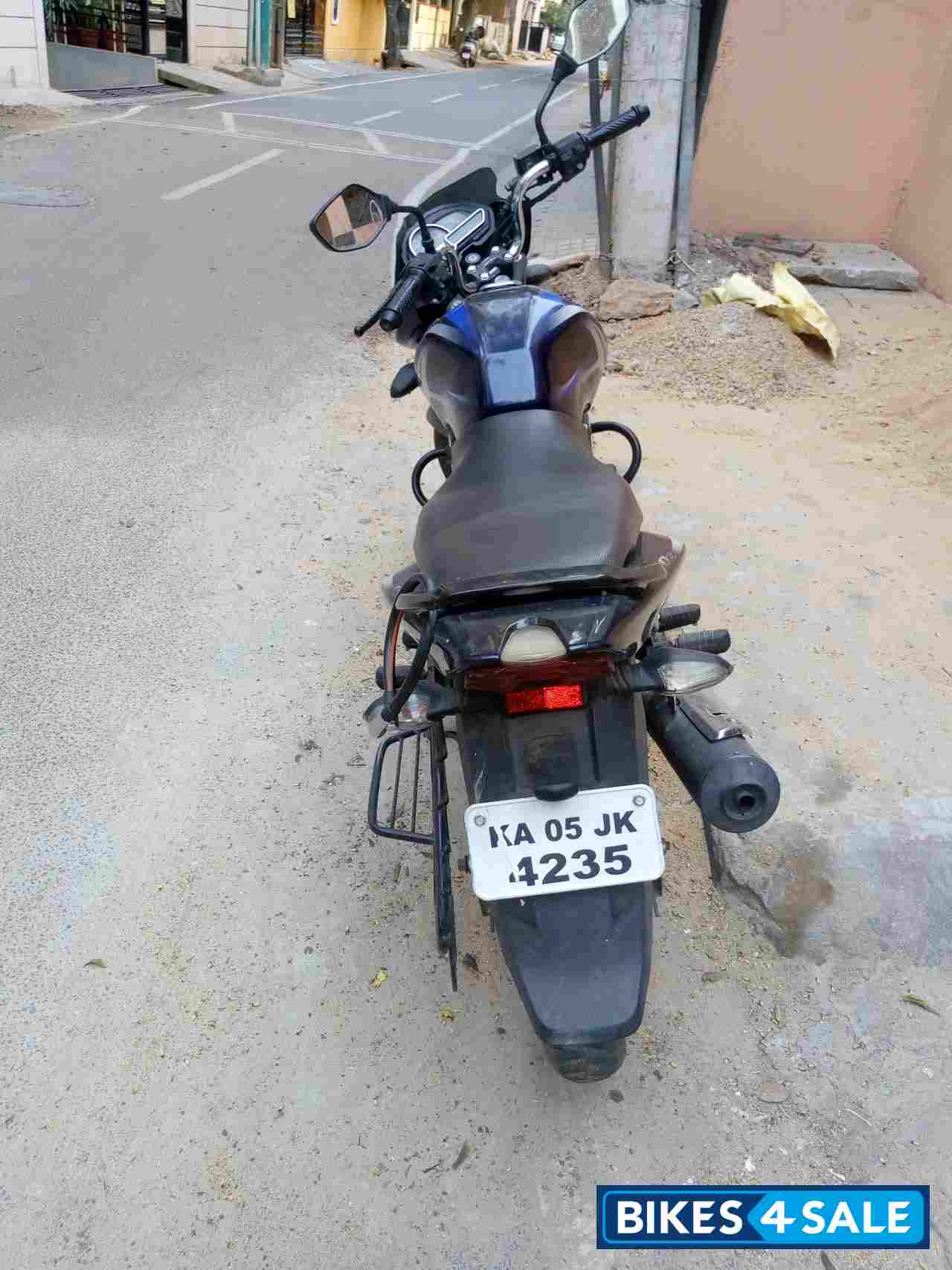 Dark Blue Bajaj Discover 150 S