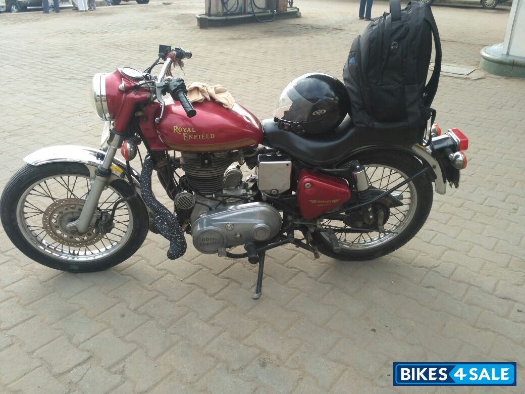 Marron Red Royal Enfield Bullet Electra
