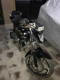 Black Yamaha FZ FI V2