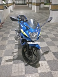 Met. Trinton Blue Suzuki Gixxer SF