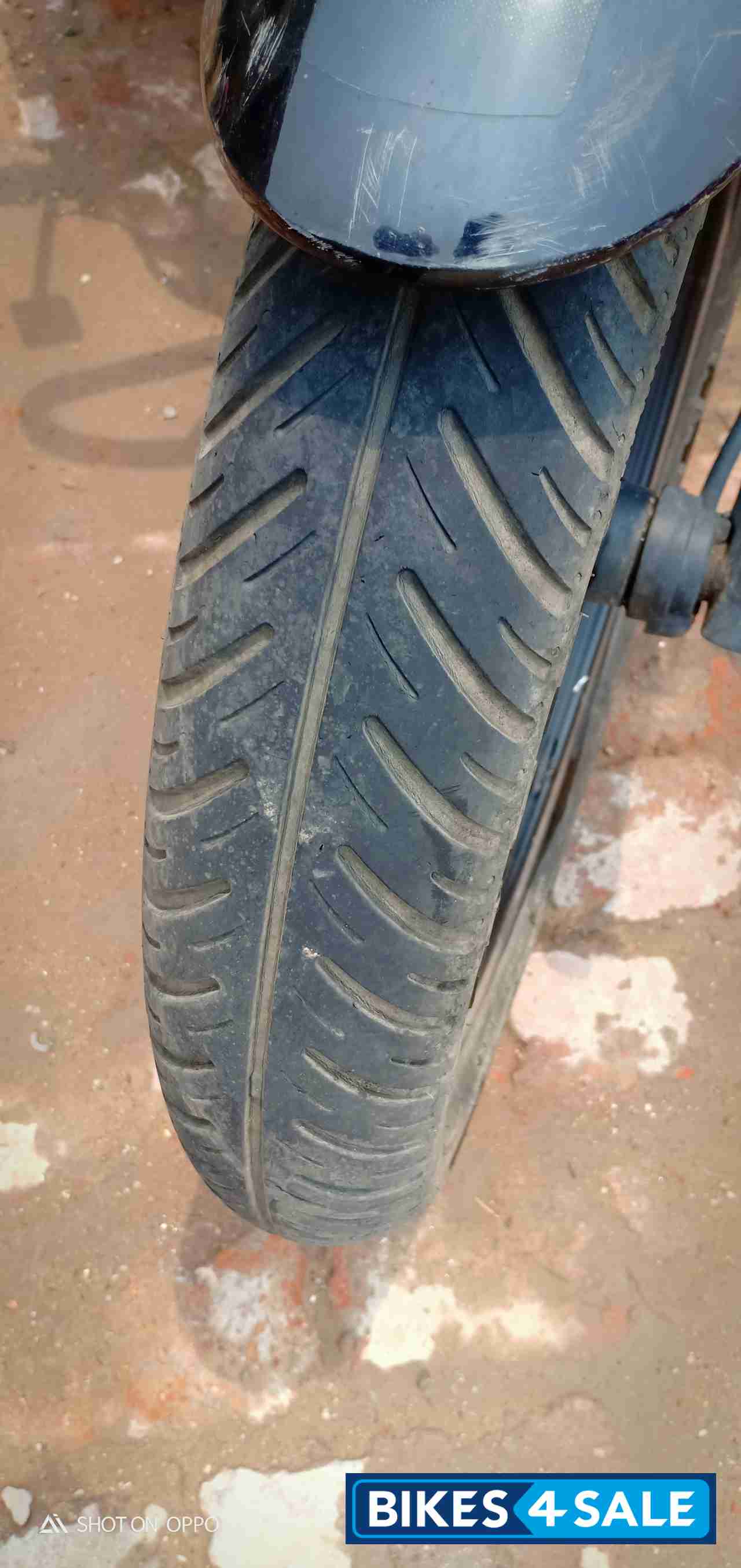 Black Bajaj Avenger Street 220