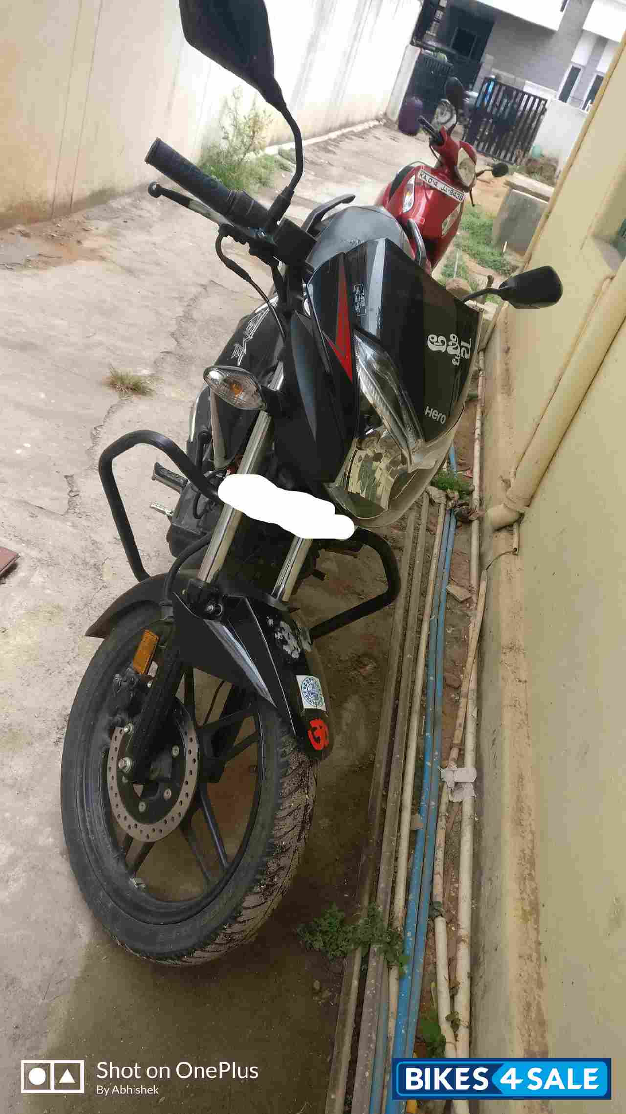 Black Hero Xtreme 2015 model with dual disc brakes