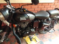 Black Royal Enfield Classic Stealth Black