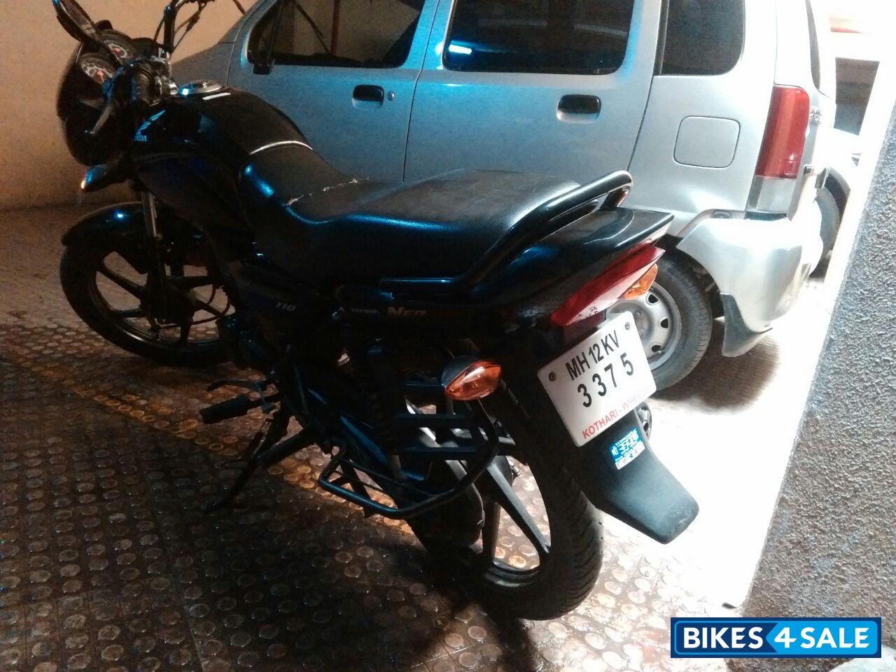 Black Honda Dream Neo