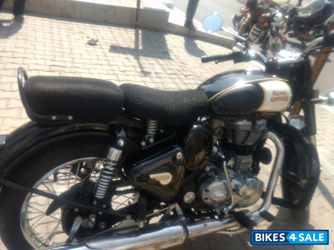 Royal Enfield Classic 350 Royal Enfield Classic 350