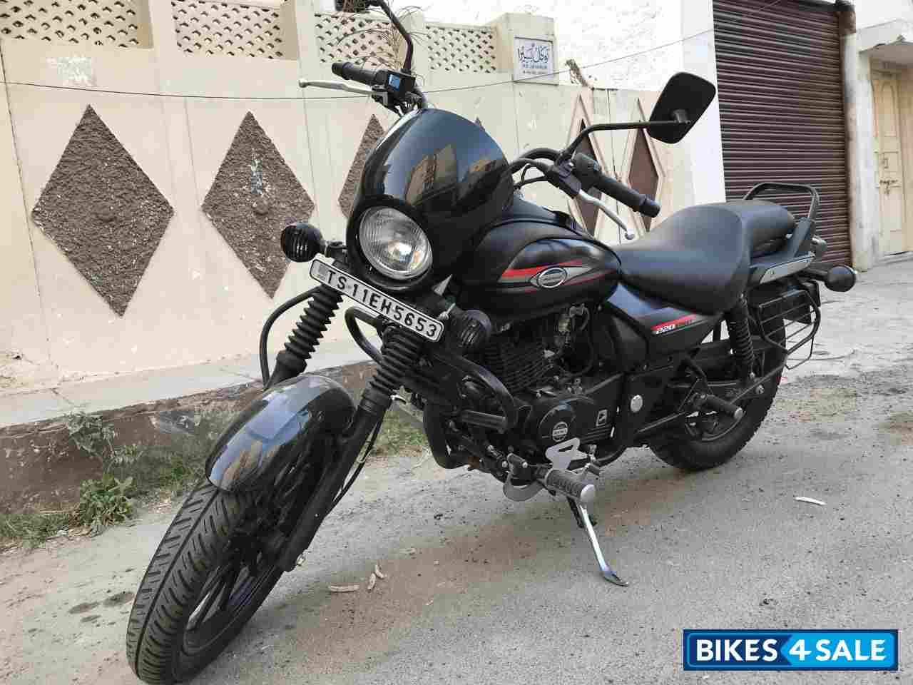 Bajaj Avenger Street 220