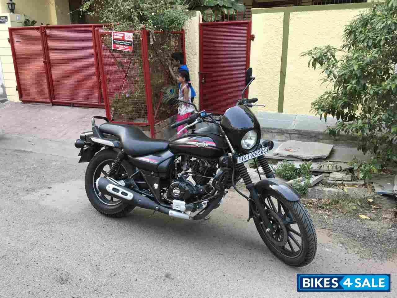 Bajaj Avenger Street 220