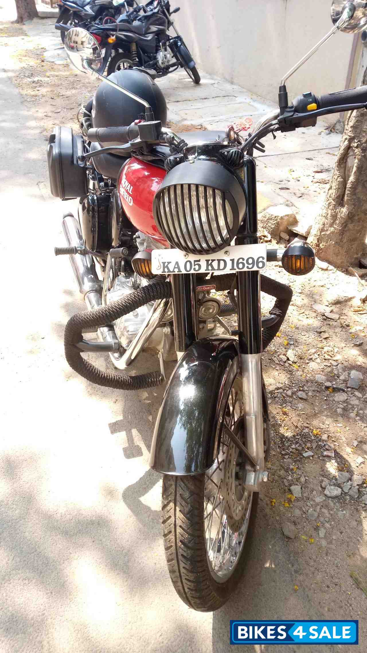 Royal Enfield Classic 350 Redditch Red