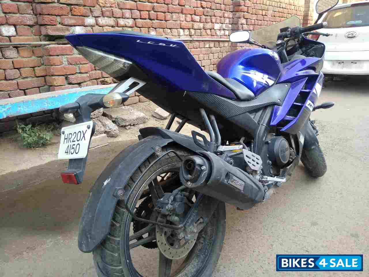 Yamaha YZF R15 V2