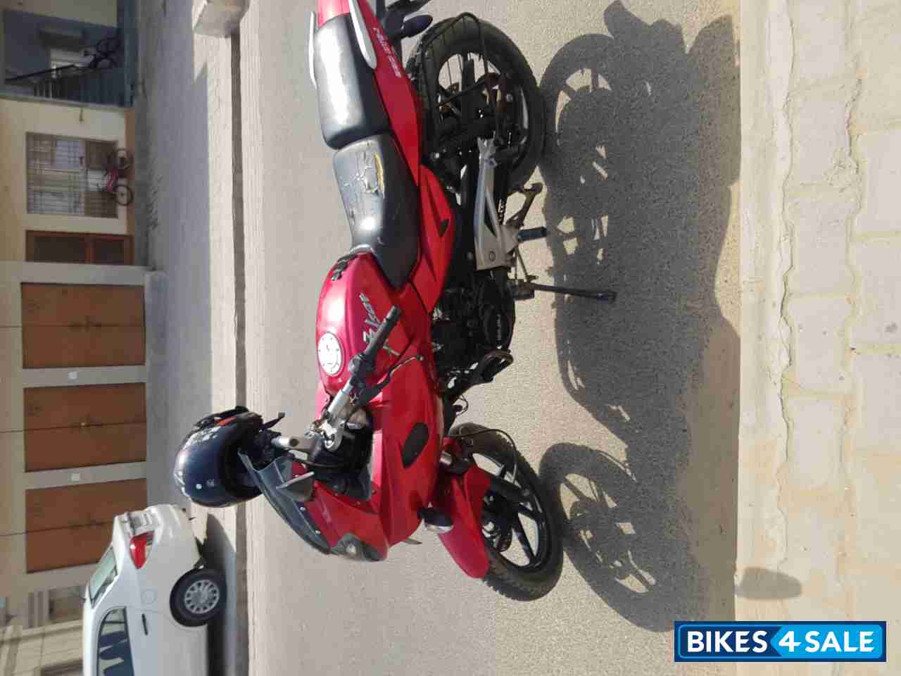 Bajaj Pulsar 220 DTSi