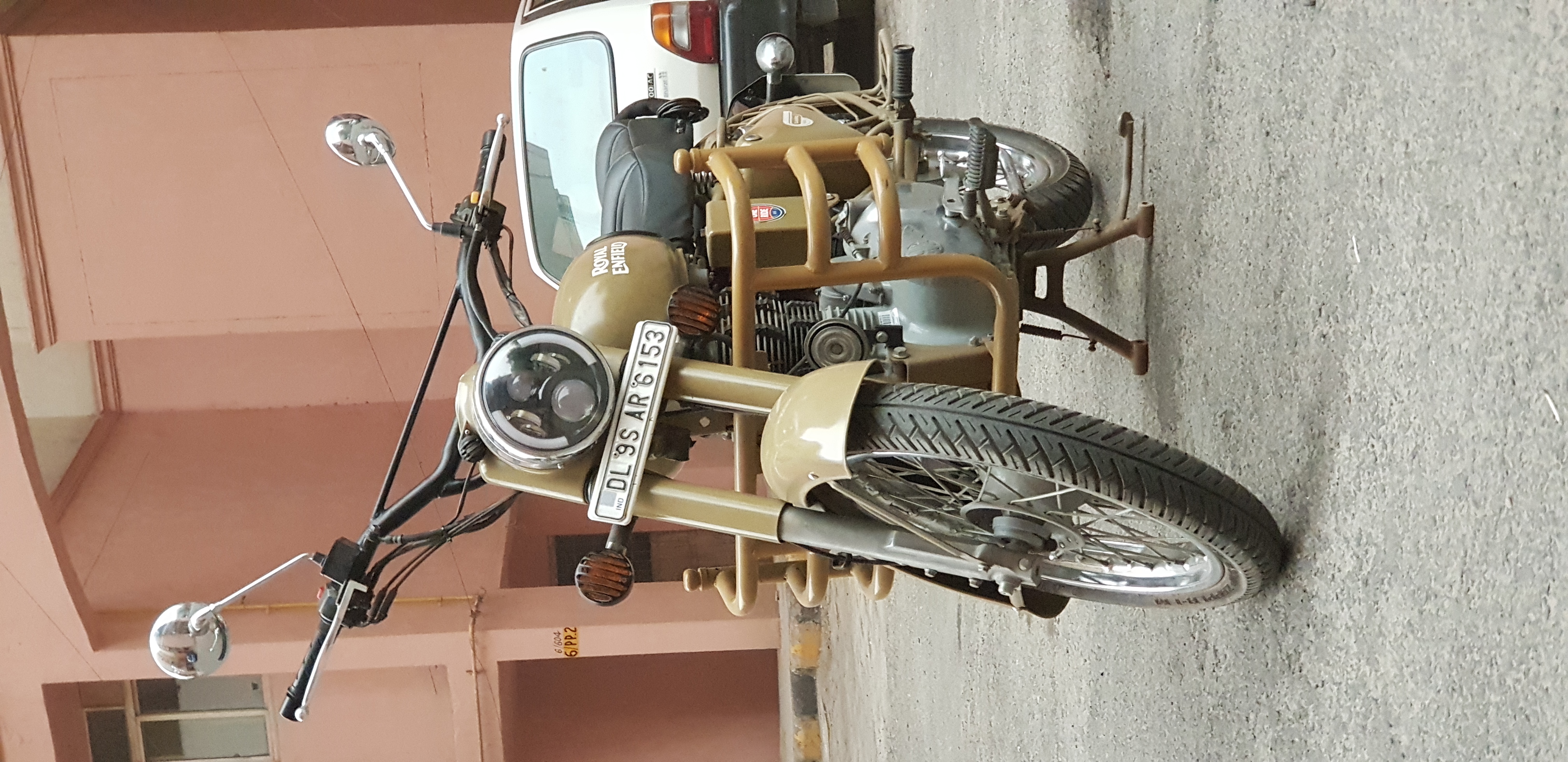 Royal Enfield Classic Desert Storm