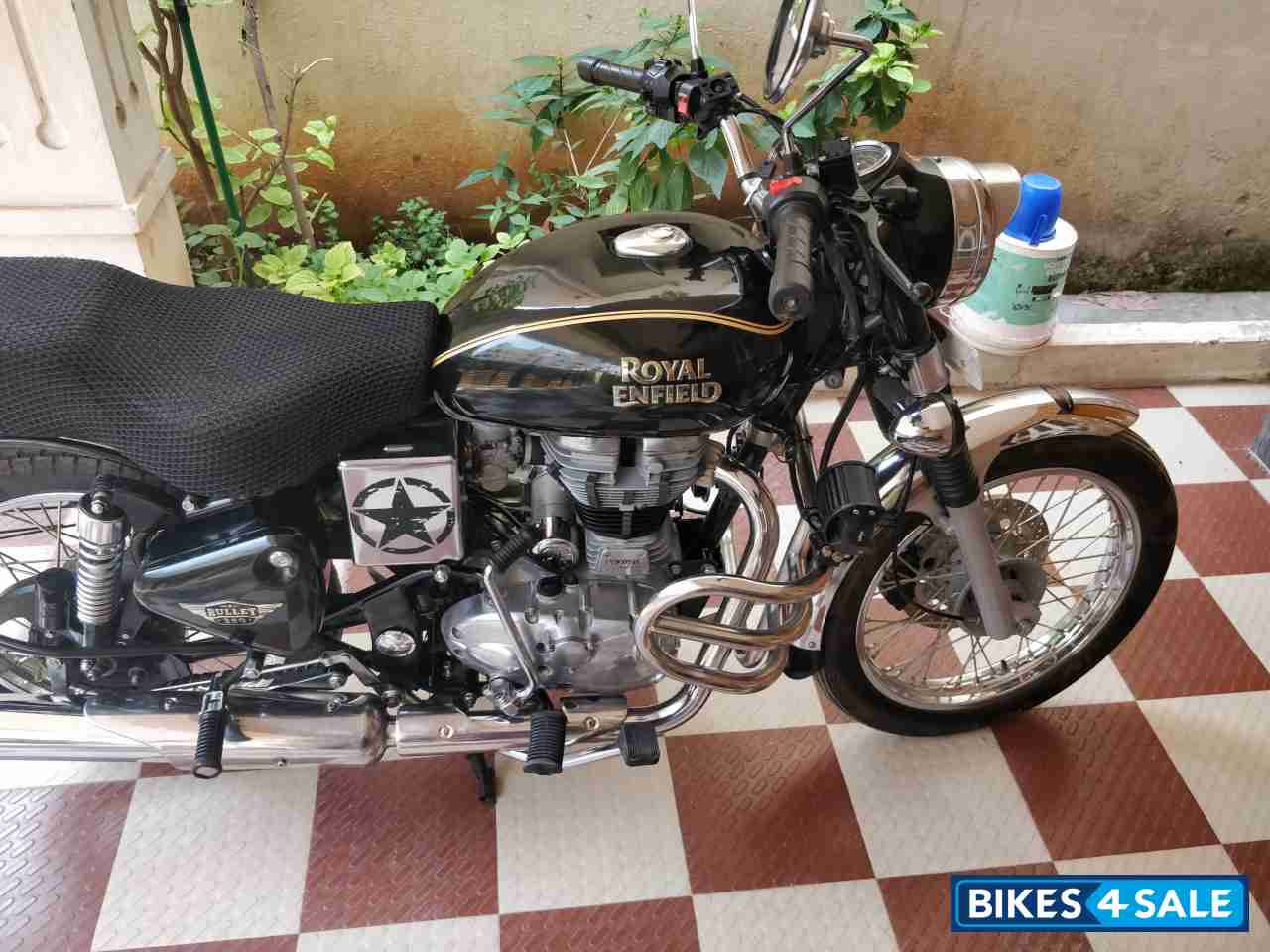 Black Royal Enfield Bullet Electra