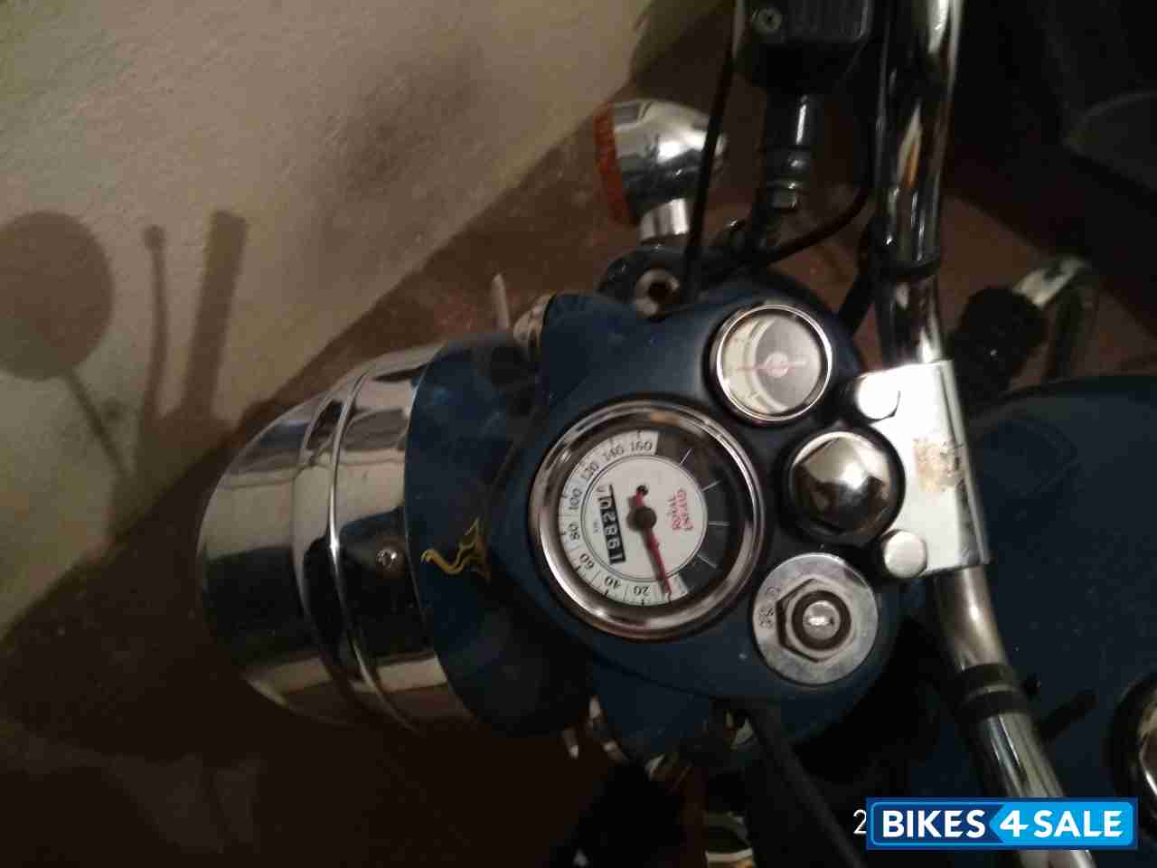 Blue Royal Enfield Classic 350 Blue Royal Enfield Classic 350