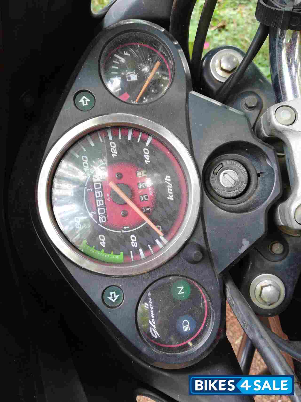 Black With Red Hero Glamour 125