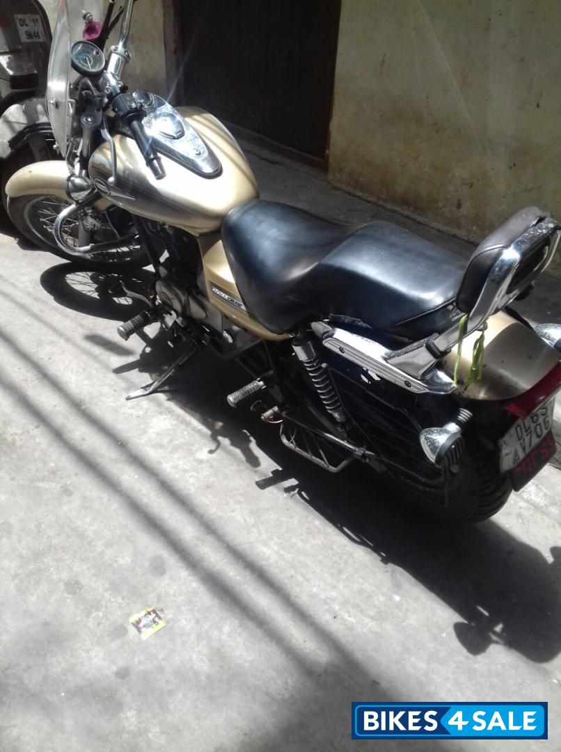 Bajaj Avenger Cruise 220