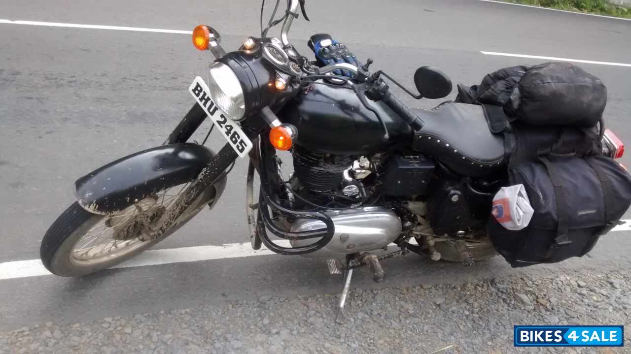 Black Royal Enfield Bullet Standard 350 Black Royal Enfield Bullet Standard 350