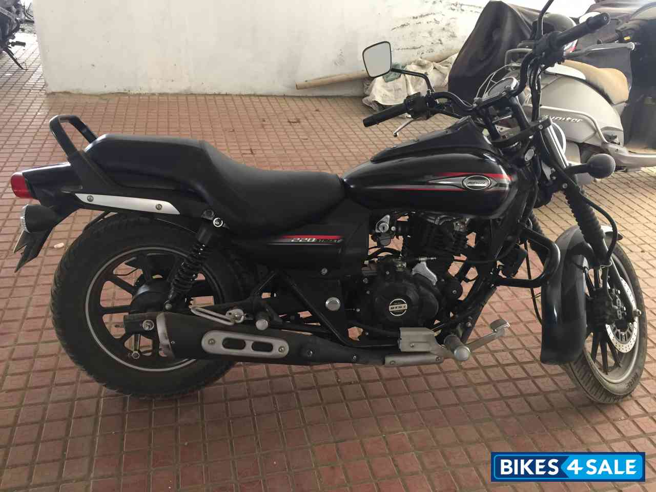 Black/red Bajaj Avenger