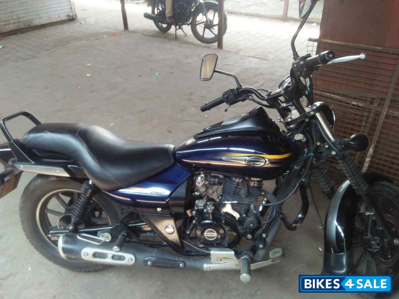 Bajaj Avenger Street 150